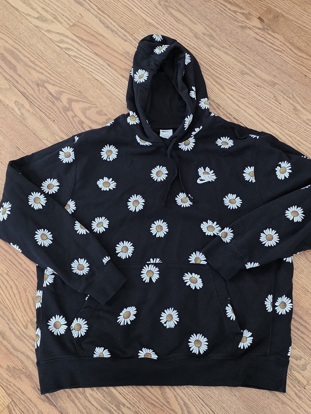 🌼 Nike Sportswear Sport Essentials+ Daisy Print Hoodie (Men's XL) 🌼